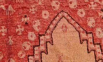 Vintage-moroccan-rug-with-camel.jpg