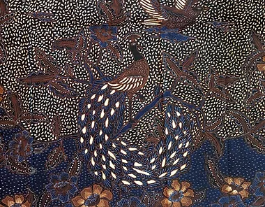 Peacock-in-bloom-close-up.jpg