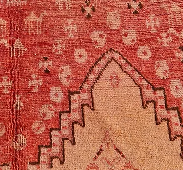 Vintage-moroccan-rug-with-camel.jpg